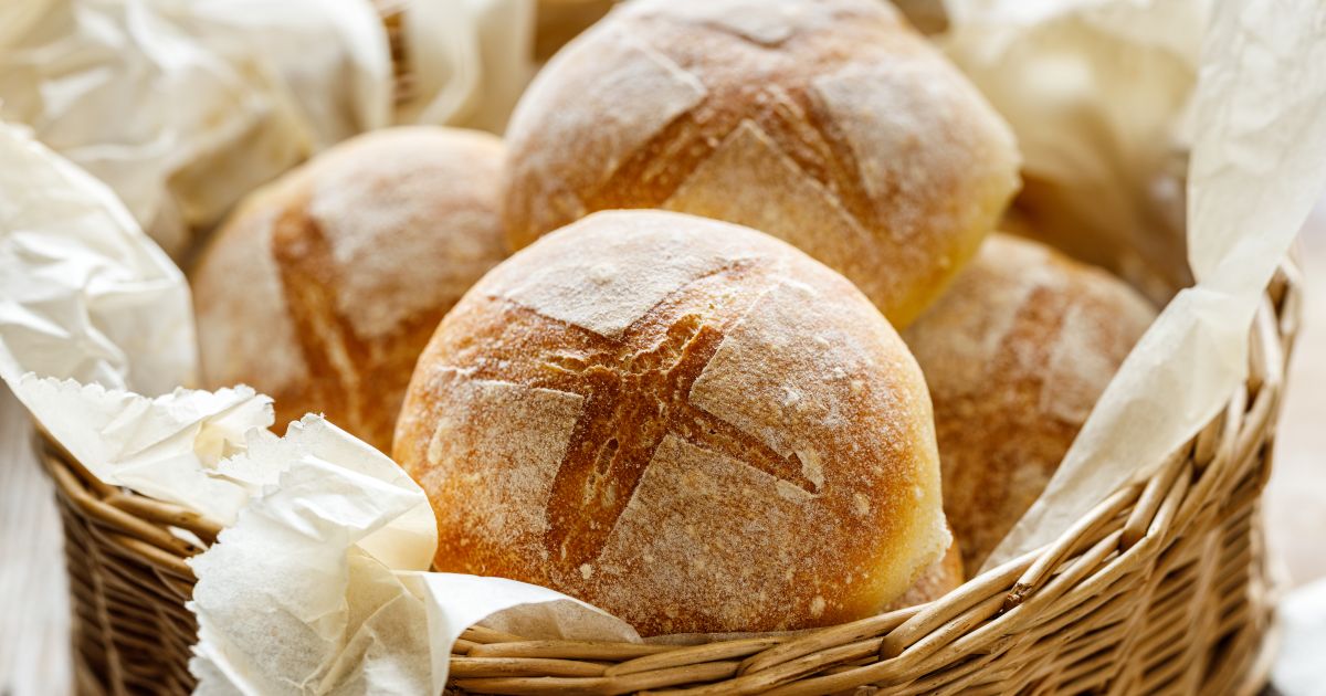 Why Choose Nino&rsquo;s for Your Catering Bread Needs?